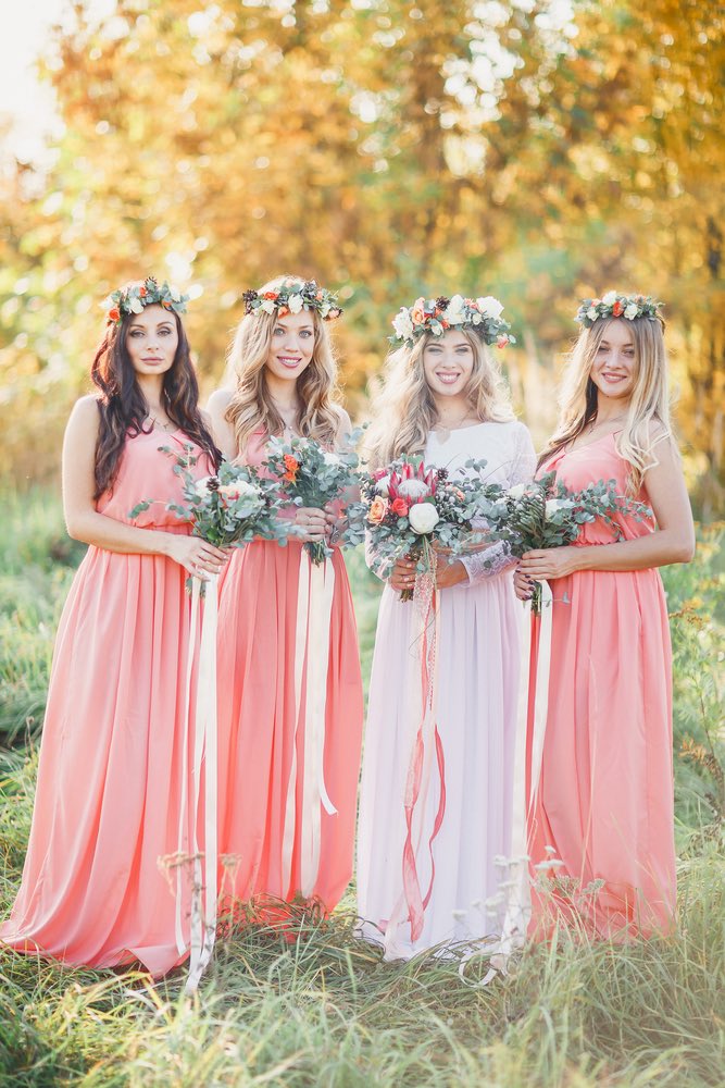 Save bridesmaids money | save wedding guest money | cost to be in a wedding | keep costs down bridesmaid