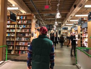 powells-bookstore-portland-things-to-do