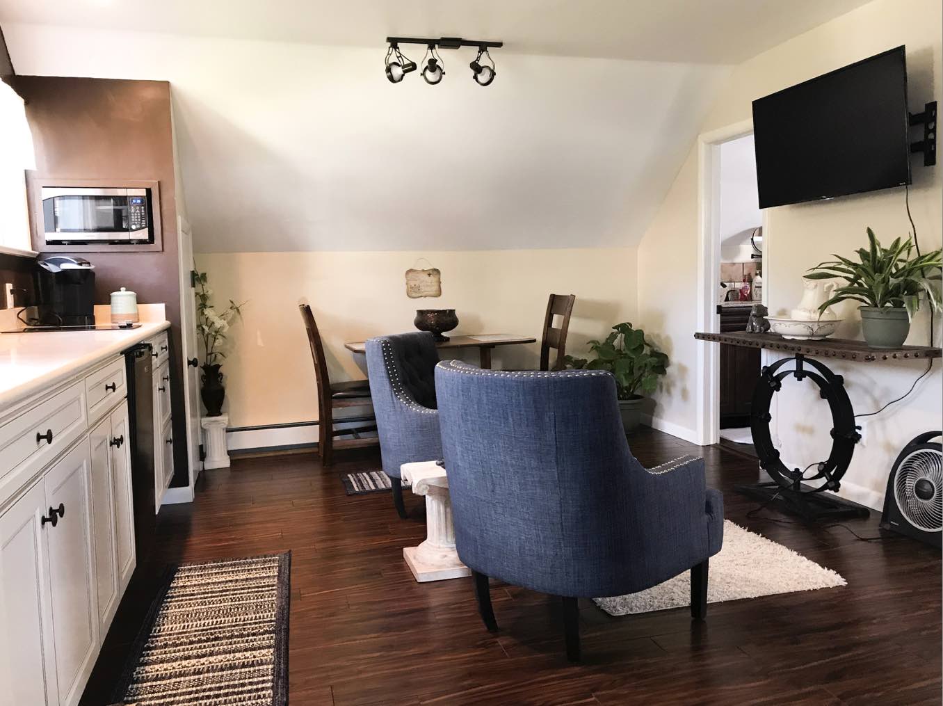 airbnb Laramie wyoming