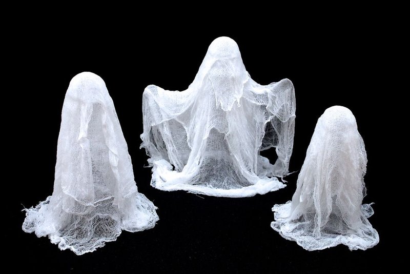 Cheesecloth Ghosts Instructable Jessyratfink - Millennial Boss