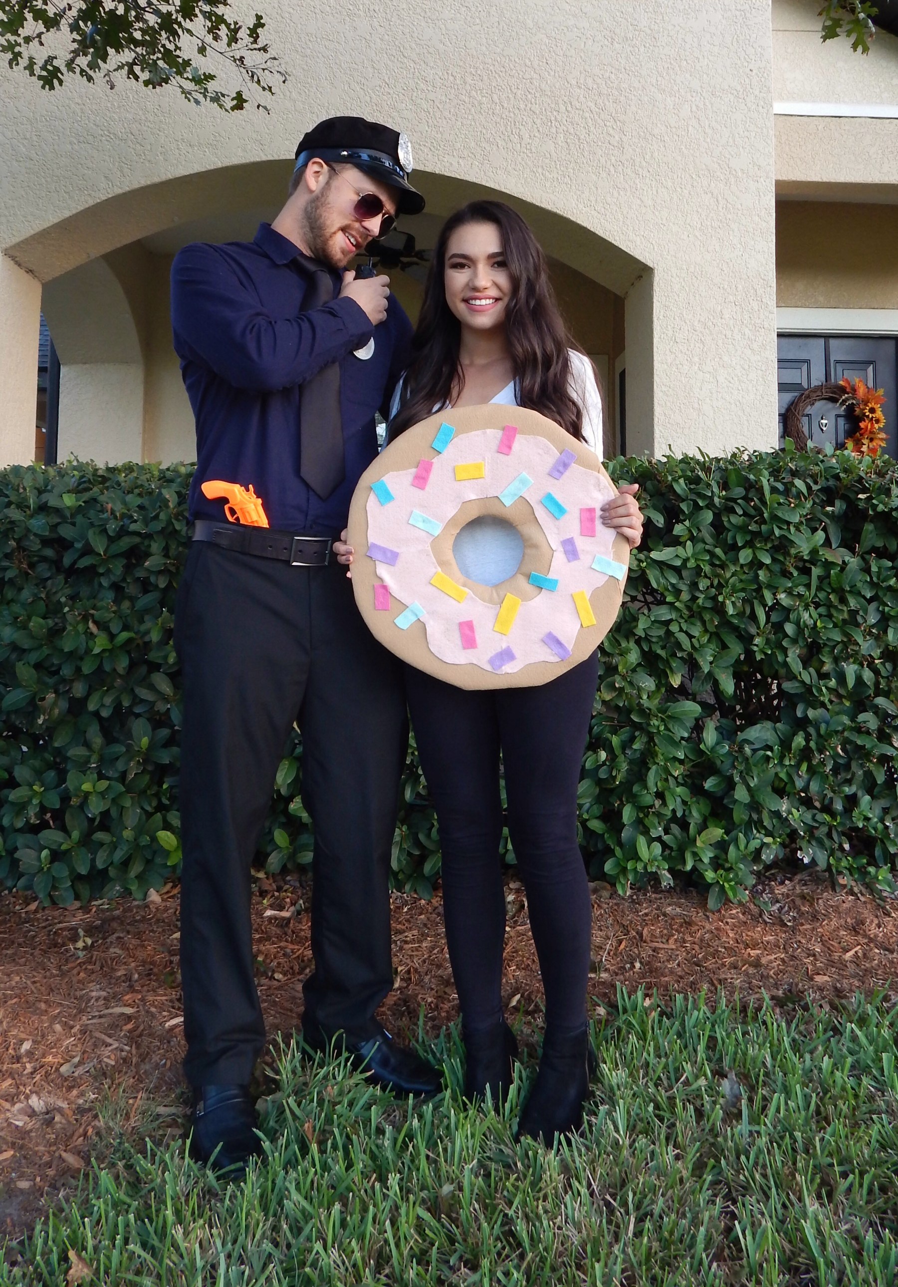 cop donut couples cheap halloween costumes diy