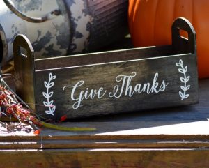 give thanks centerpiece box cheap thanksgiving decor ideas