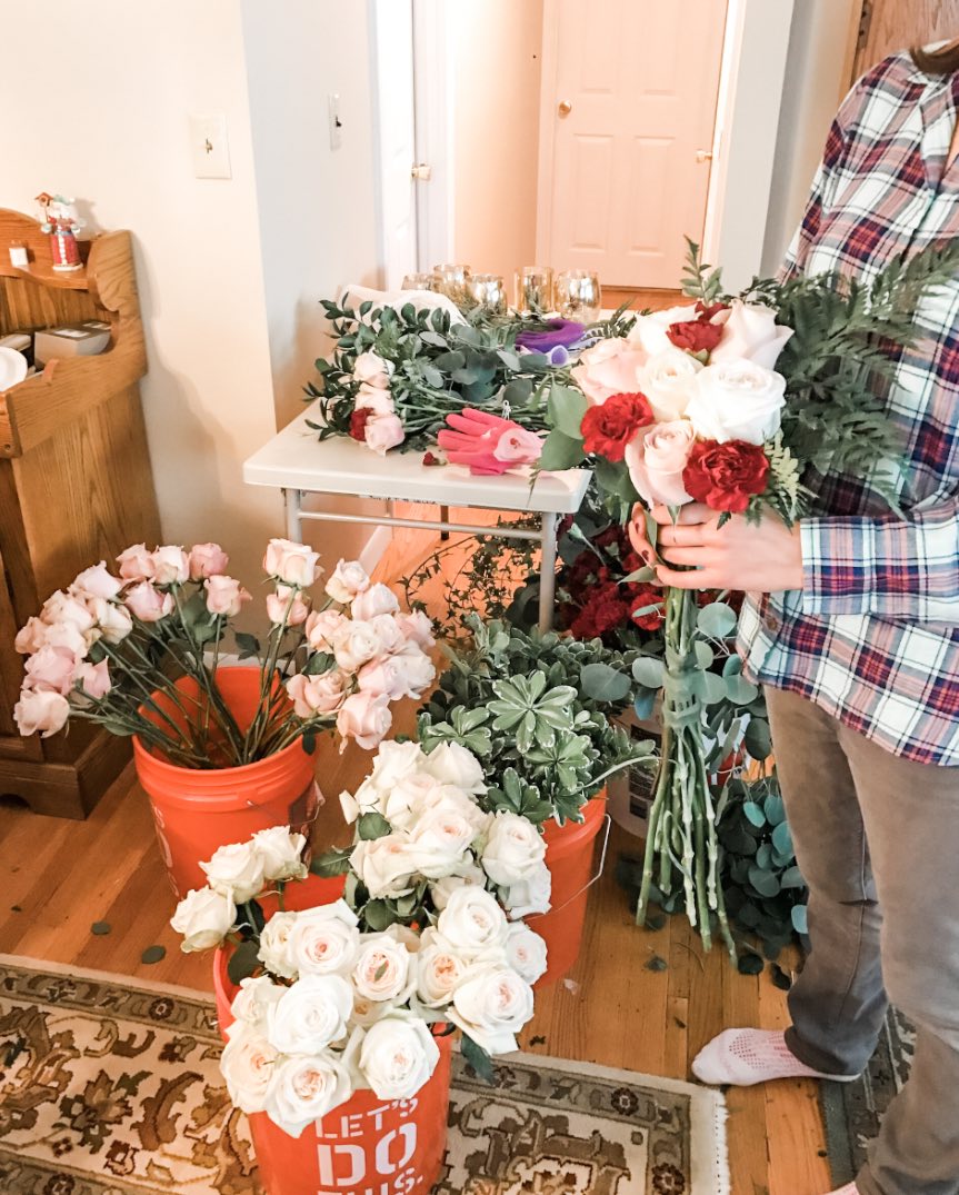 Review of using Fifty Flowers to DIY my wedding bouquets, flowers and centerpieces