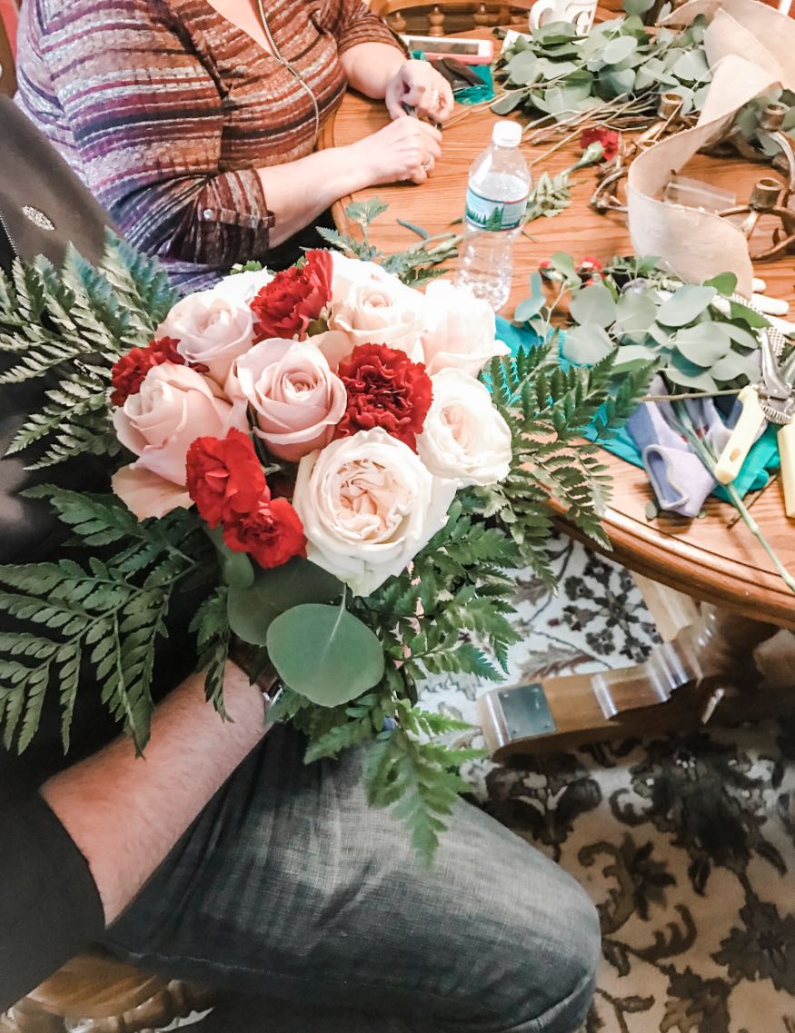 how to arrange brides bouquet