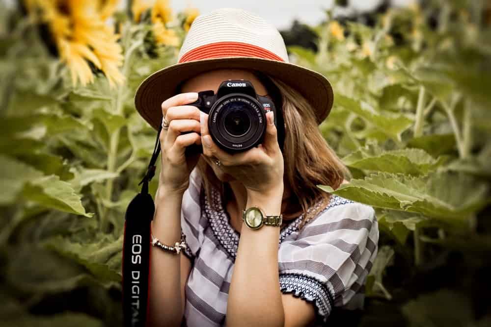  jobs that allow you to photographer